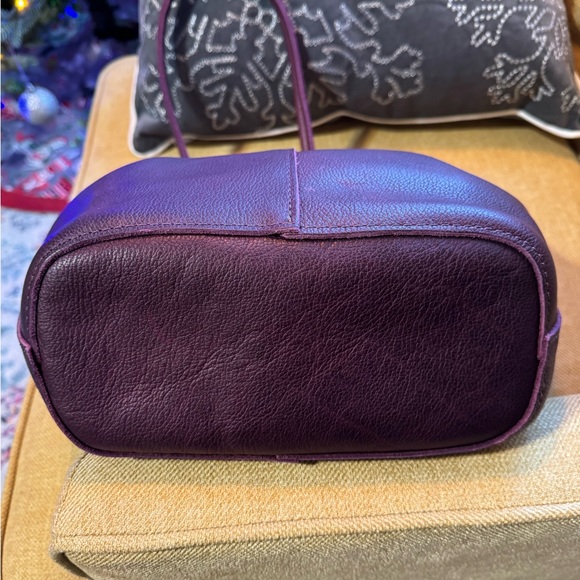 EUC PLG Plum Large Devan Tote 💜 - Picture 5 of 7